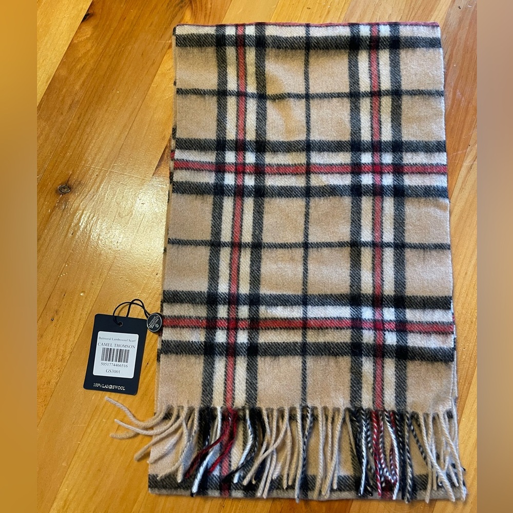 the house of balmoral lambswool scarf new